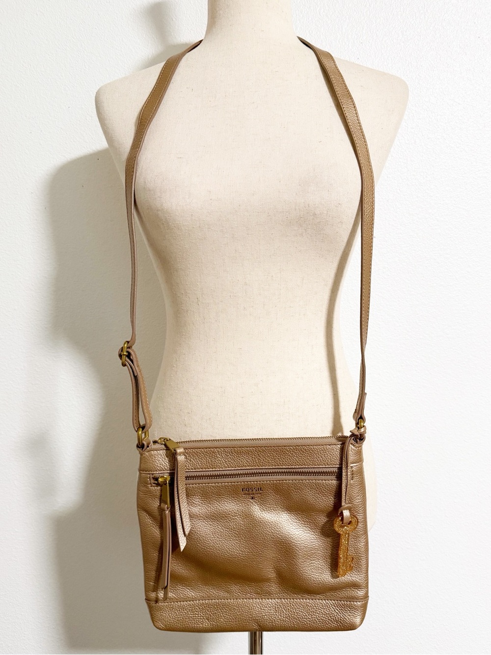 Fossil Champagne Gold Leather Crossbody